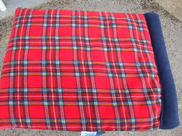 Red Tartan Snoozy - Image 2